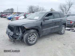 2017 Jeep Grand Cherokee Laredo with VIN 1C4RJFAG3HC742986, listed as a IAAI auction lot 41386220 with 200,456 mi miles. Bid and sale history available at carsss.com. Image 2.