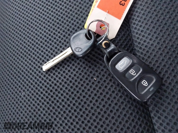 2009 Hyundai Elantra Touring с VIN KMHDC86E39U038849, выставлен на аукционе IAAI как лот 41683921 с пробегом 133 045 миль миль и . История ставок и продаж доступна на DreamBid. Изображение 11.