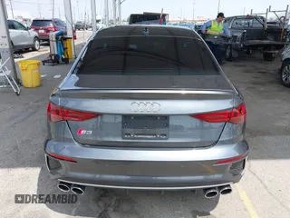 2024 Audi S3 Prestige z VIN WAUJ3DGY8RA067514, wystawiony jako IAAI lot #42086328 z przebiegiem 11 049 mil mil oraz . Historia ofert i sprzedaży dostępna na DreamBid. Obrazek 16.
