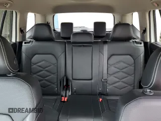 2025 Volkswagen Atlas SE z VIN 1V2WR2CA9SC507835, wystawiony jako Copart lot #59081875 z przebiegiem 11 456 mil mil oraz Czysty tytuł • Clean title. Historia ofert i sprzedaży dostępna na DreamBid. Obrazek 10.