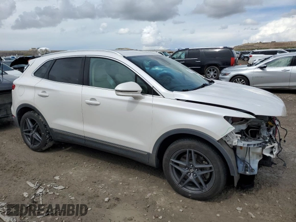 2017 Lincoln MKC Select with VIN 5LMCJ2D95HUL35749, listed as a Copart auction lot 51173265 with 116,192 mi miles and Salvage Title. Bid and sale history available at DreamBid. Image 4.