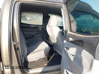 2014 Toyota Tacoma with VIN 3TMLU4EN3EM163162, listed as a IAAI auction lot 41930392 with 167,368 mi miles and . Bid and sale history available at DreamBid. Image 8.