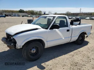 2001 GMC Sonoma SL with VIN 1GTCS145918232411, listed as a Copart auction lot 50395475 with 0 mi miles and Salvage Title. Bid and sale history available at carsss.com. Image 1.