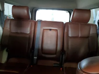2006 Jeep Commander Limited z VIN 1J8HG58296C124107, wystawiony jako Copart lot #64337275 z przebiegiem 202 876 mil mil oraz Szkoda całkowita • Salvage title. Historia ofert i sprzedaży dostępna na DreamBid. Obrazek 10.