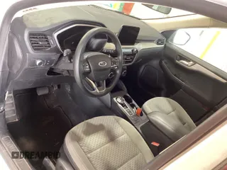 2020 Ford Escape SE z VIN 1FMCU0G60LUC60855, wystawiony jako IAAI lot #42815359 z przebiegiem 116 708 mil mil oraz . Historia ofert i sprzedaży dostępna na DreamBid. Obrazek 23.