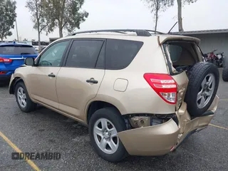 2012 Toyota RAV4 with VIN 2T3ZF4DV4CW126901, listed as a IAAI auction lot 41713361 with 194,828 mi miles. Bid and sale history available at carsss.com. Image 3.