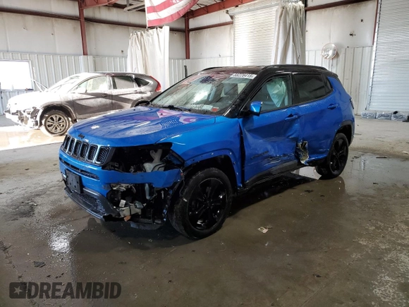 2020 Jeep Compass Altitude z VIN 3C4NJDBBXLT256470, wystawiony jako Copart lot #88228415 z przebiegiem 48 480 mil mil oraz Szkoda całkowita • Salvage title. Historia ofert i sprzedaży dostępna na DreamBid. Obrazek 1.