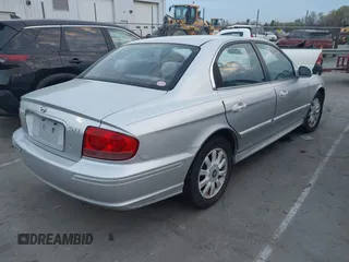 2003 Hyundai Sonata GLS with VIN KMHWF35H23A902622, listed as a IAAI auction lot 41914230 with 138,312 mi miles. Bid and sale history available at carsss.com. Image 4.