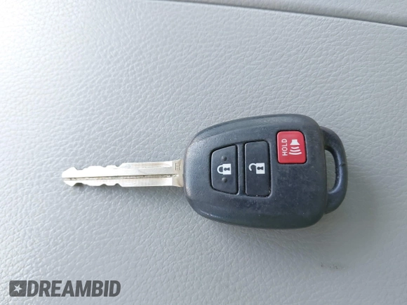 2016 Toyota Highlander LE Plus z VIN 5TDZKRFH4GS127117, wystawiony jako IAAI lot #42054767 z przebiegiem 167 253 mil mil oraz . Historia ofert i sprzedaży dostępna na DreamBid. Obrazek 11.