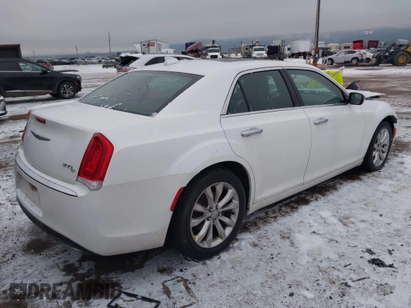 2016 Chrysler 300 with VIN 2C3CCAKGXGH142239, listed as a IAAI auction lot 41094789 with 88,516 mi miles. Bid and sale history available at carsss.com. Image 4.