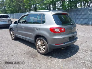 2010 Volkswagen Tiguan S with VIN WVGBV7AX1AW532415, listed as a IAAI auction lot 42561683 with 106,147 mi miles and . Bid and sale history available at DreamBid. Image 3.