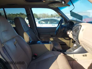 1998 Ford Explorer XLT с VIN 1FMZU32P2WZB67175, выставлен на аукционе IAAI как лот 41888675 с пробегом 188 541 миль миль и . История ставок и продаж доступна на DreamBid. Изображение 5.