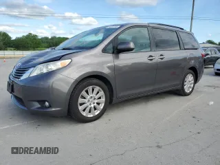 2016 Toyota Sienna Limited z VIN 5TDDK3DC3GS139449, wystawiony jako Copart lot #54329795 z przebiegiem 97 647 mil mil oraz Szkoda całkowita • Salvage title. Historia ofert i sprzedaży dostępna na DreamBid. Obrazek 1.
