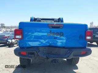 2022 Jeep Gladiator Texas Trail with VIN 1C6HJTAG4NL135346, listed as a IAAI auction lot 42824733 with 40,126 mi miles and . Bid and sale history available at DreamBid. Image 16.