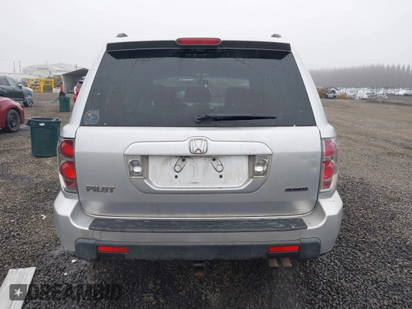 2007 Honda Pilot EX with VIN 2HKYF184X7H511937, listed as a IAAI auction lot 40992172 with 250,940 mi miles. Bid and sale history available at carsss.com. Image 17.
