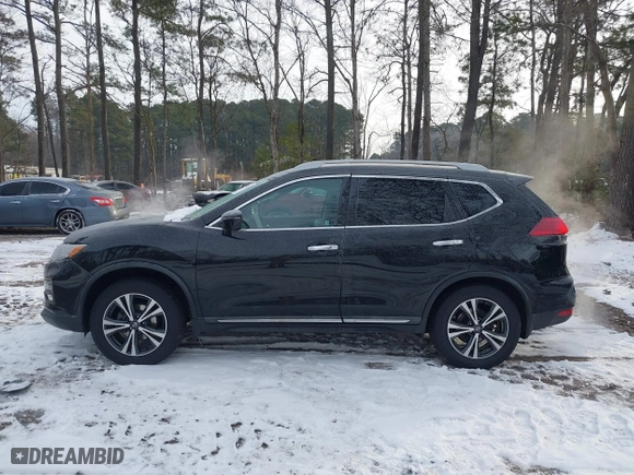 2017 Nissan Rogue SL with VIN 5N1AT2MV0HC840377, listed as a IAAI auction lot 41392637 with 111,912 mi miles. Bid and sale history available at carsss.com. Image 14.