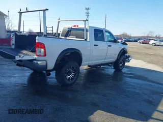 2019 Ram 2500 Tradesman with VIN 3C6UR5CJXKG596863, listed as a IAAI auction lot 41501007 with 64,518 mi miles. Bid and sale history available at carsss.com. Image 4.