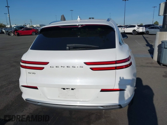 2024 Genesis GV70 Advanced with VIN 5NMMCET1XRH002913, listed as a IAAI auction lot 41959174 with 8,207 mi miles and . Bid and sale history available at DreamBid. Image 17.