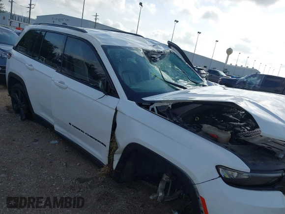 2023 Jeep Grand Cherokee Limited with VIN 1C4RJGBG2PC502847, listed as a IAAI auction lot 42471744 with 33,310 mi miles and . Bid and sale history available at DreamBid. Image 6.