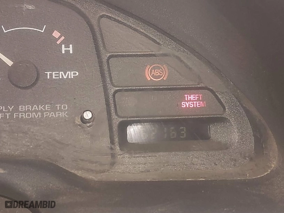 1998 Chevrolet Cavalier with VIN 3G1JC5248WS870873, listed as a IAAI auction lot 41249982 with 162,163 mi miles. Bid and sale history available at carsss.com. Image 7.