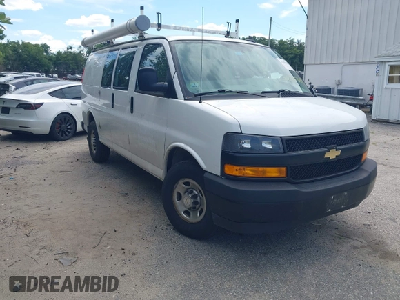 2021 Chevrolet Express Cargo with VIN 1GCWGAFP6M1231601, listed as a IAAI auction lot 42763185 with 105,783 mi miles and . Bid and sale history available at DreamBid. Image 1.