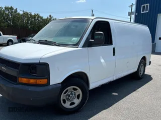 2007 Chevrolet Express Cargo with VIN 1GCFH15T171175079, listed as a Copart auction lot 67054815 with 76,046 mi miles and Clean title. Bid and sale history available at DreamBid. Image 2.