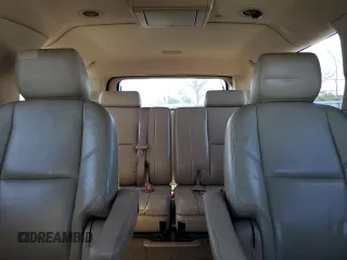 2011 Cadillac Escalade ESV Premium z VIN 1GYS3JEF8BR164804, wystawiony jako Copart lot #42613915 z przebiegiem 181 548 mil mil oraz Czysty tytuł • Clean title. Historia ofert i sprzedaży dostępna na DreamBid. Obrazek 10.