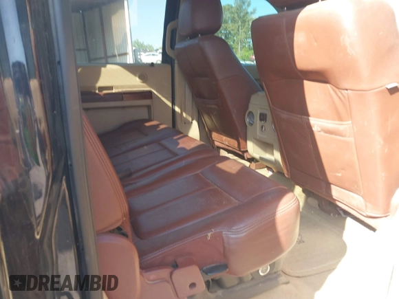 2014 Ford F-250 XL z VIN 1FT7W2BT2EEA24942, wystawiony jako IAAI lot #41955298 z przebiegiem 311 489 mil mil oraz . Historia ofert i sprzedaży dostępna na DreamBid. Obrazek 8.