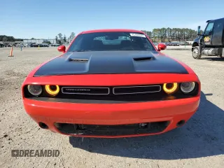 2016 Dodge Challenger SXT z VIN 2C3CDZAG8GH131754, wystawiony jako Copart lot #45480835 z przebiegiem 183 148 mil mil oraz Szkoda całkowita • Salvage title. Historia ofert i sprzedaży dostępna na DreamBid. Obrazek 5.