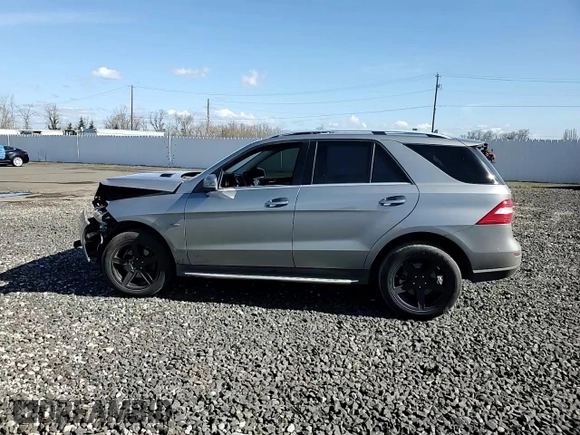 2012 Mercedes-Benz M 350 with VIN 4JGDA2EB7CA088687, listed as a Copart auction lot 48044295 with Not Provided miles and Salvage Title. Bid and sale history available at DreamBid. Image 11.