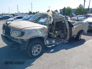 2006 Toyota Tundra SR5 with VIN 5TBRU341X6S466470, listed as a IAAI auction lot 40270912 with 272,143 mi miles and . Bid and sale history available at DreamBid. Image 2.
