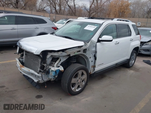 2012 GMC Terrain SLT-2 with VIN 2GKALWEK4C6131599, listed as a IAAI auction lot 41305518 with 152,976 mi miles. Bid and sale history available at carsss.com. Image 2.