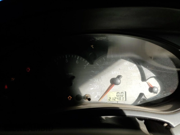 2003 Ford Focus ZTS with VIN 1FAFP38Z93W284312, listed as a Copart auction lot 81975394 with 212,483 mi miles and Salvage Title. Bid and sale history available at carsss.com. Image 9.
