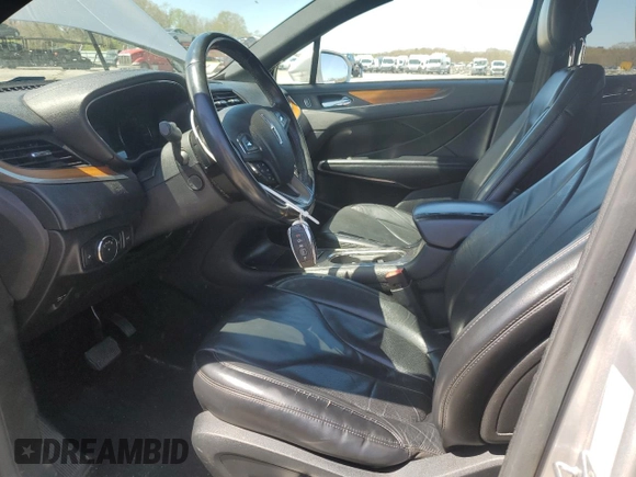 2017 Lincoln MKC Select with VIN 5LMCJ2D96HUL51572, listed as a Copart auction lot 54237885 with 100,514 mi miles and Salvage title. Bid and sale history available at DreamBid. Image 7.