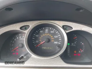 2003 Toyota Highlander z VIN JTEGD21A530059437, wystawiony jako IAAI lot #42054863 z przebiegiem 201 274 mil mil oraz . Historia ofert i sprzedaży dostępna na DreamBid. Obrazek 7.