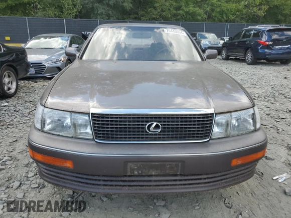 1992 Lexus LS z VIN JT8UF11E6N0128376, wystawiony jako Copart lot #70445094 z przebiegiem 144 806 mil mil oraz Nie do naprawy • Non repairable. Historia ofert i sprzedaży dostępna na DreamBid. Obrazek 5.