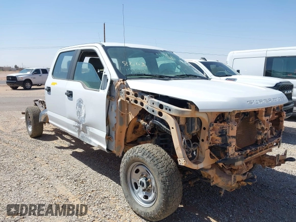 2019 Ford Super Duty F-250 SRW XL with VIN 1FD7W2B61KEF57849, listed as a IAAI auction lot 42026983 with 1 mi miles. Bid and sale history available at carsss.com. Image 6.