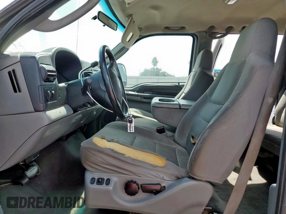 2006 Ford F-250 XL with VIN 1FTSW21P46EA13683, listed as a Copart auction lot 61142045 with 164,699 mi miles and Salvage title. Bid and sale history available at DreamBid. Image 7.