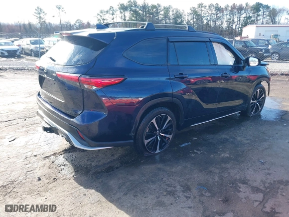 2021 Toyota Highlander XSE with VIN 5TDJZRBH0MS121857, listed as a IAAI auction lot 41718189 with 1 mi miles. Bid and sale history available at carsss.com. Image 4.