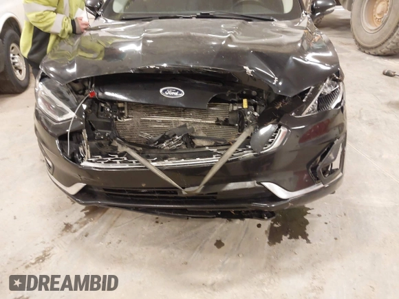 2019 Ford Fusion Titanium with VIN 3FA6P0K93KR269569, listed as a IAAI auction lot 41811177 with 110,231 mi miles. Bid and sale history available at carsss.com. Image 6.