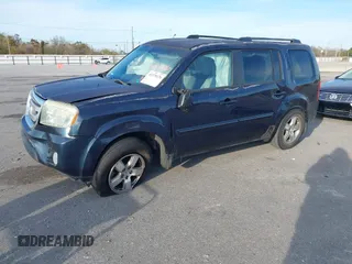 2011 Honda Pilot EX with VIN 5FNYF3H45BB025345, listed as a IAAI auction lot 41270126 with 199,791 mi miles and . Bid and sale history available at carsss.com. Image 2.