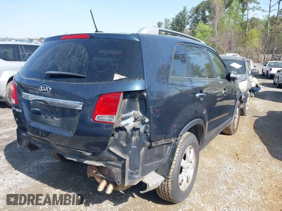 2011 Kia Sorento LX with VIN 5XYKT4A22BG123397, listed as a IAAI auction lot 41890456 with 173,669 mi miles. Bid and sale history available at carsss.com. Image 4.