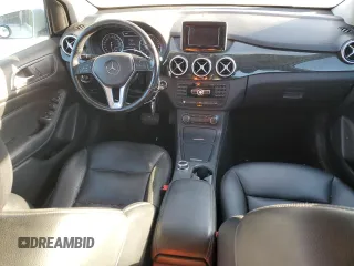 2014 Mercedes-Benz B 250 Sports Tourer with VIN WDDMH4EB9EJ204248, listed as a Copart auction lot 89290195 with 127,673 mi miles and Clean Title. Bid and sale history available at DreamBid. Image 8.