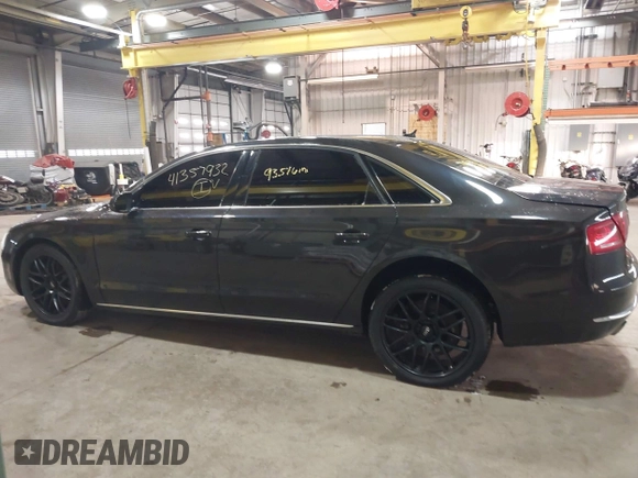 2012 Audi A8 z VIN WAURVAFD6CN014546, wystawiony jako IAAI lot #41357932 z przebiegiem 93 516 mil mil oraz . Historia ofert i sprzedaży dostępna na DreamBid. Obrazek 14.