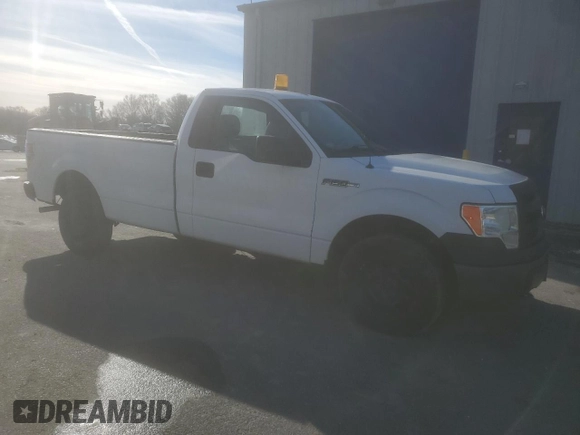 2014 Ford F-150 XL with VIN 1FTMF1EM5EKF78270, listed as a Copart auction lot 88461185 with 70,434 mi miles and Clean Title. Bid and sale history available at carsss.com. Image 4.
