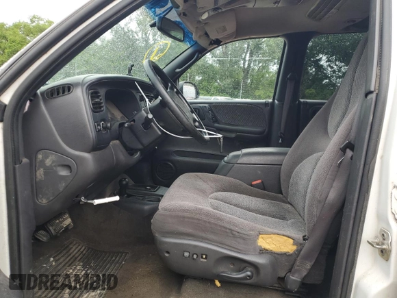 1998 Dodge Durango with VIN 1B4HS28Y9WF116450, listed as a Copart auction lot 61768474 with 228,478 mi miles and Non Repairable. Bid and sale history available at DreamBid. Image 7.