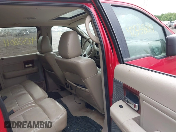 2005 Ford F-150 XLT z VIN 1FTPW14575FA50780, wystawiony jako IAAI lot #42338011 z przebiegiem 183 463 mil mil oraz . Historia ofert i sprzedaży dostępna na DreamBid. Obrazek 8.