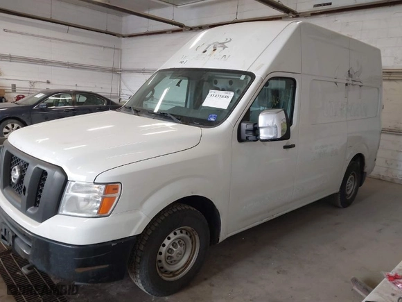 2014 Nissan NV SV with VIN 1N6AF0LX9EN105350, listed as a IAAI auction lot 41431648 with 204,660 mi miles. Bid and sale history available at carsss.com. Image 2.