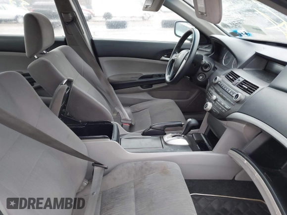 2011 Honda Accord LX z VIN 1HGCP2F30BA036890, wystawiony jako IAAI lot #41528370 z przebiegiem Nie podano mil oraz . Historia ofert i sprzedaży dostępna na DreamBid. Obrazek 5.