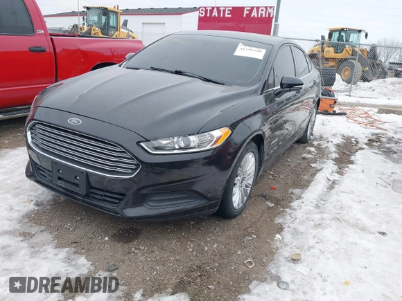 2014 Ford Fusion SE Hybrid with VIN 3FA6P0LUXER236740, listed as a IAAI auction lot 41399510 with 82,720 mi miles. Bid and sale history available at carsss.com. Image 17.